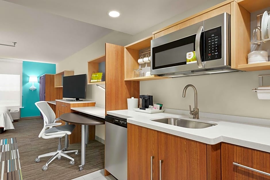 Home2 Suites by Hilton Woodbridge Potomac Mills