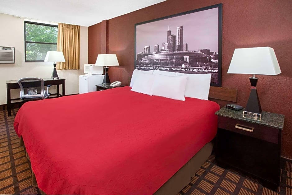 Super 8 by Wyndham Chicago IL