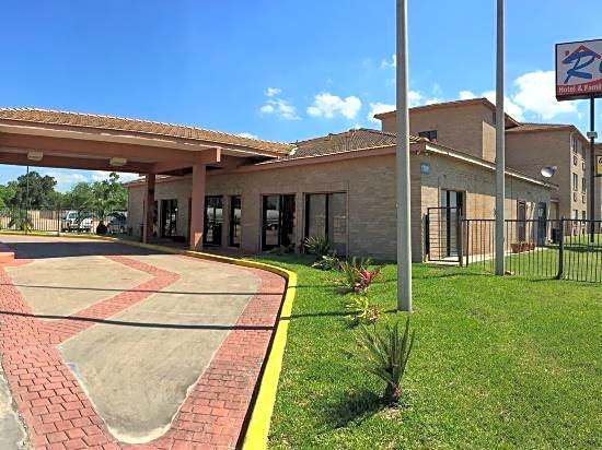 Relax Inn Channelview