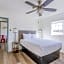 Coastal Breeze Inn