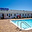 Daunts Albatross Motel