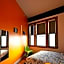 Q4 Hotel & Hostel