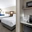 Holiday Inn Express Hotel & Suites Brattleboro
