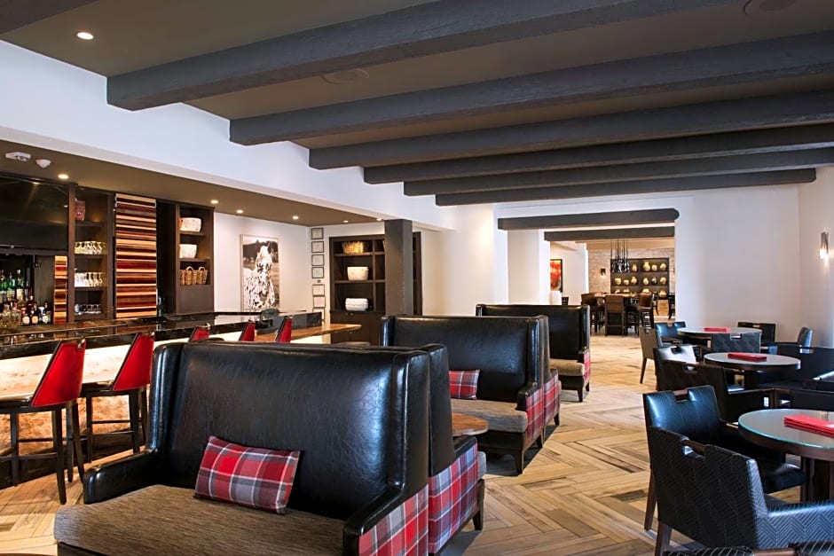 Hilton Santa Fe Historic Plaza