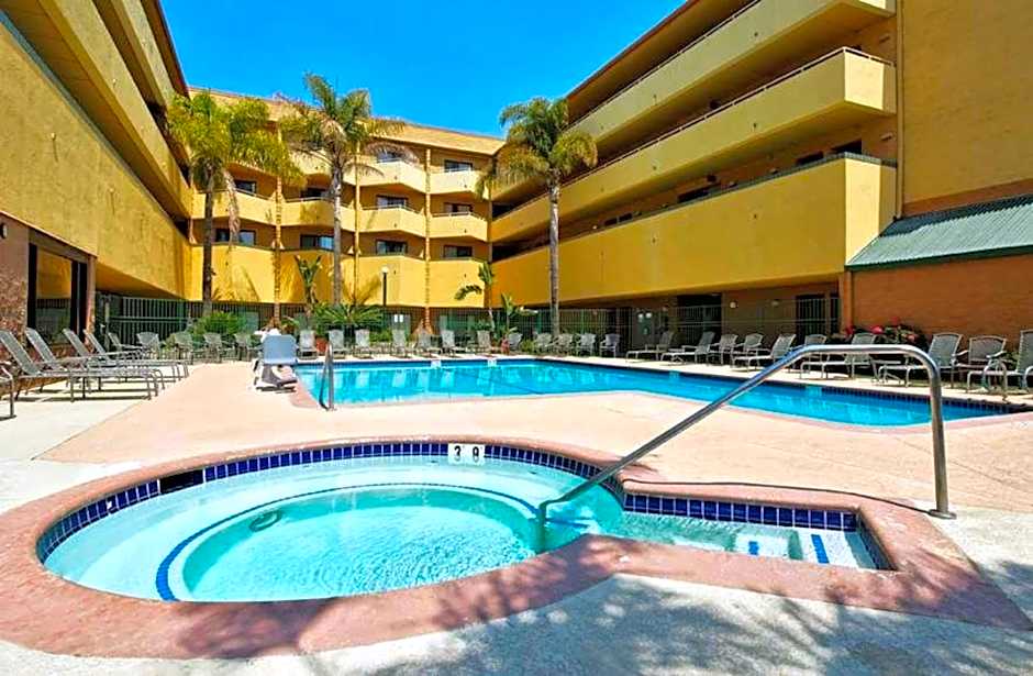 Radisson Hotel Santa Maria