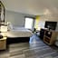 Super 8 by Wyndham Alexandria LA
