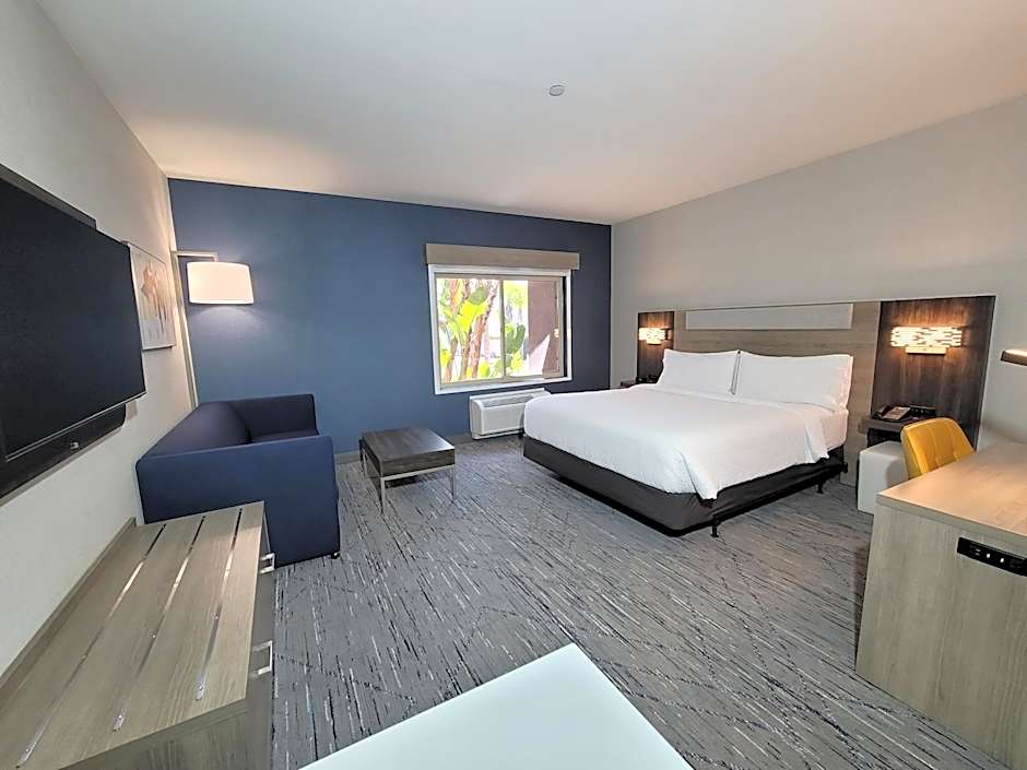 Holiday Inn Express San Diego South - Chula Vista