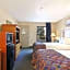 Baymont by Wyndham Macon I-75