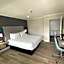 The Midtowner Hotel, SureStay Collection by Best Western