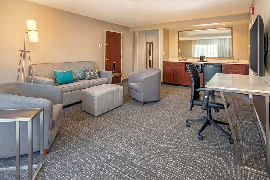 Courtyard by Marriott Seattle Sea-Tac Area