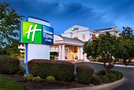 Holiday Inn Express Hotel & Suites Auburn - University Area