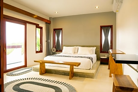 Uluwatu Stay's Deluxe Room #8