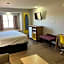 Days Inn & Suites by Wyndham Hutchinson