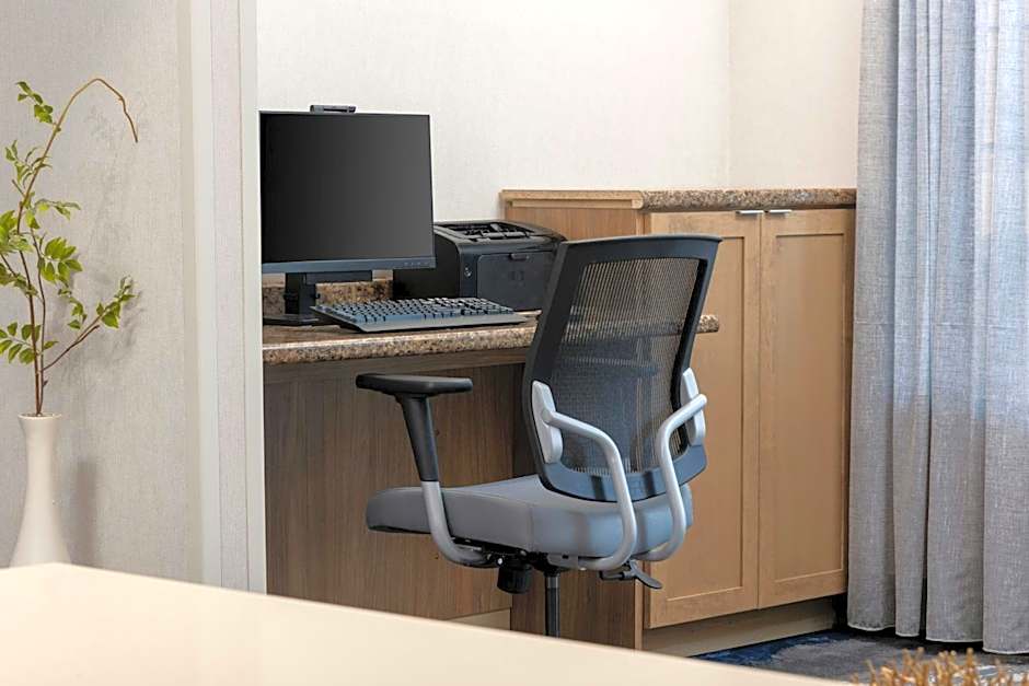 Fairfield Inn & Suites by Marriott Cincinnati Eastgate