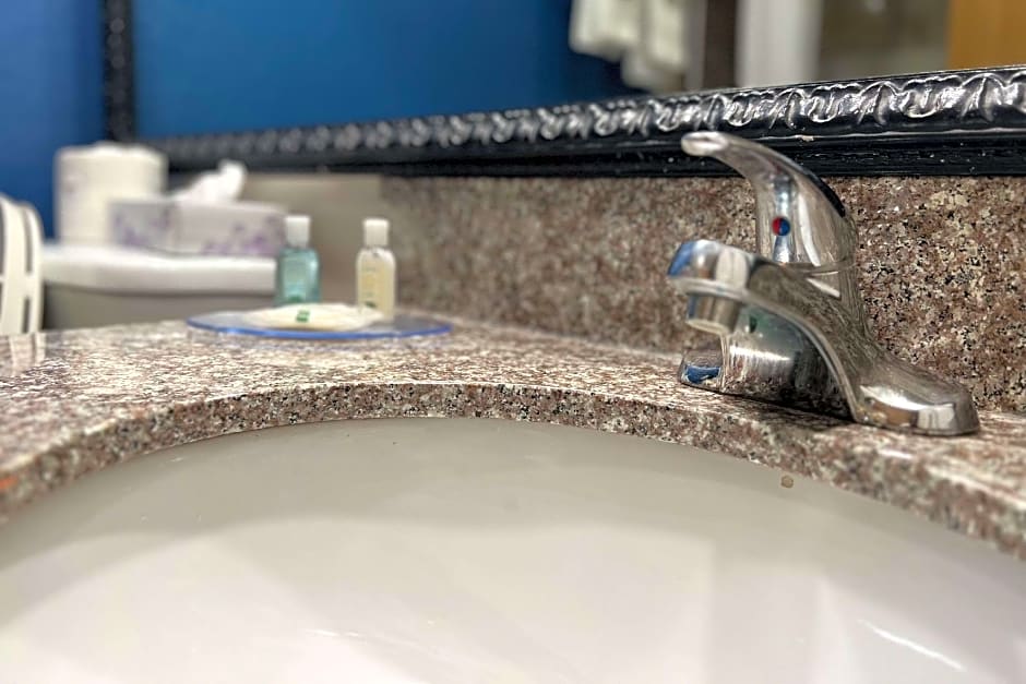 Quality Inn & Suites Louisville East