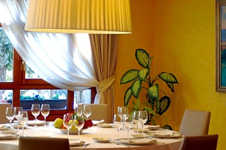 Hotel Yamaguchi - Alojamientos en SANGUESA