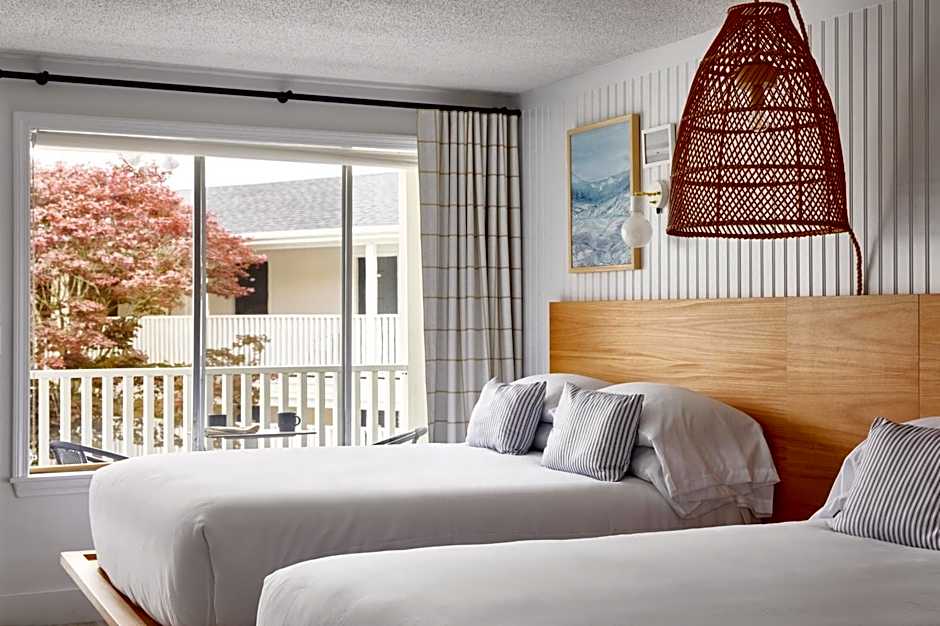 Parker Beach Lodge
