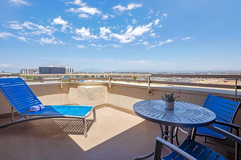 The Westin Los Angeles Airport