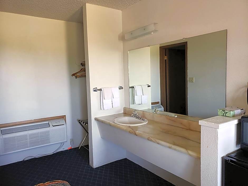 Budget Inn