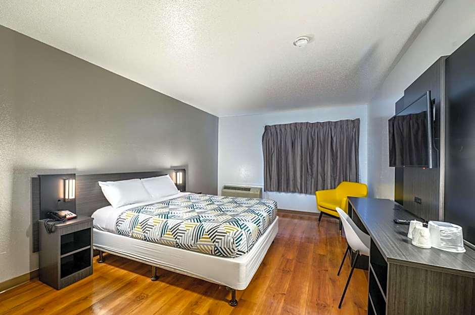 Motel 6-Branford, CT - New Haven