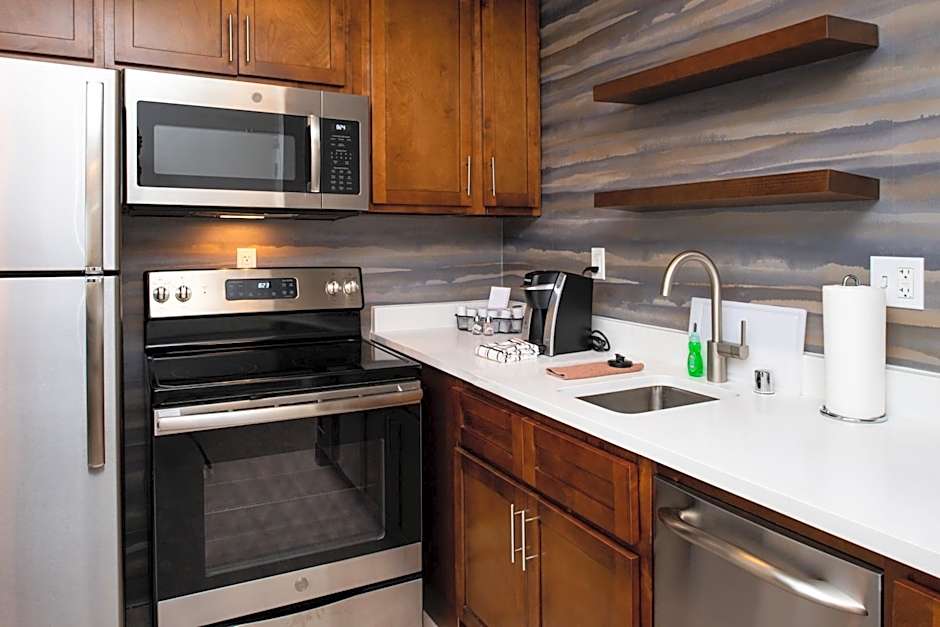 Residence Inn by Marriott Visalia