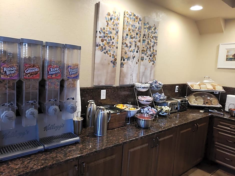 St. George Inn and Suites
