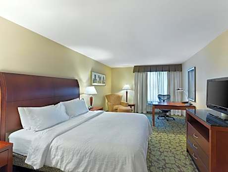 King Room - Hearing Accessible