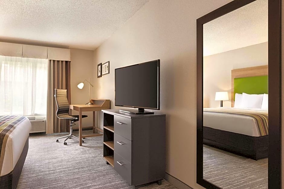 Country Inn & Suites by Radisson, Greensboro, NC