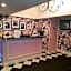 Simmons Motel and Suites