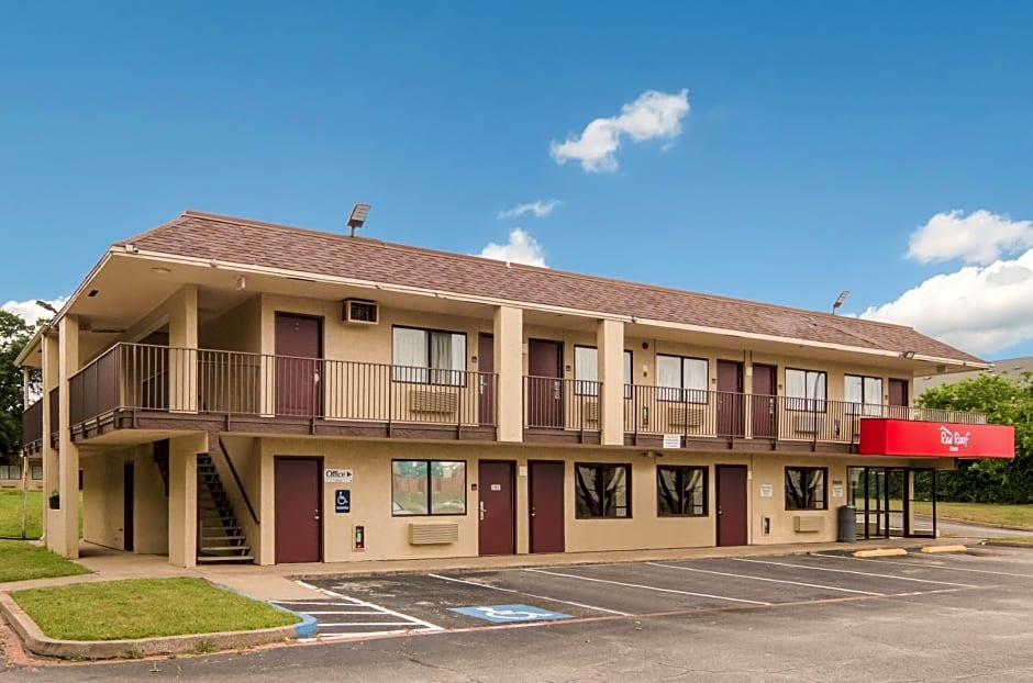 Red Roof Inn Fort Worth South - photo 3