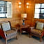 Cow Hollow Inn and Suites