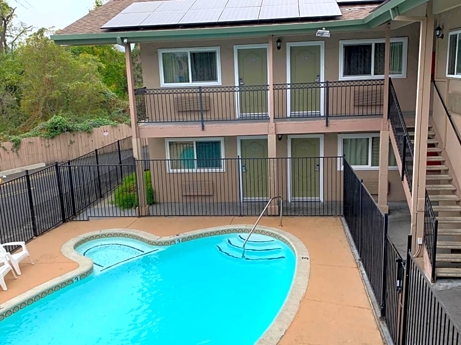 Olive Tree Inn & Suites