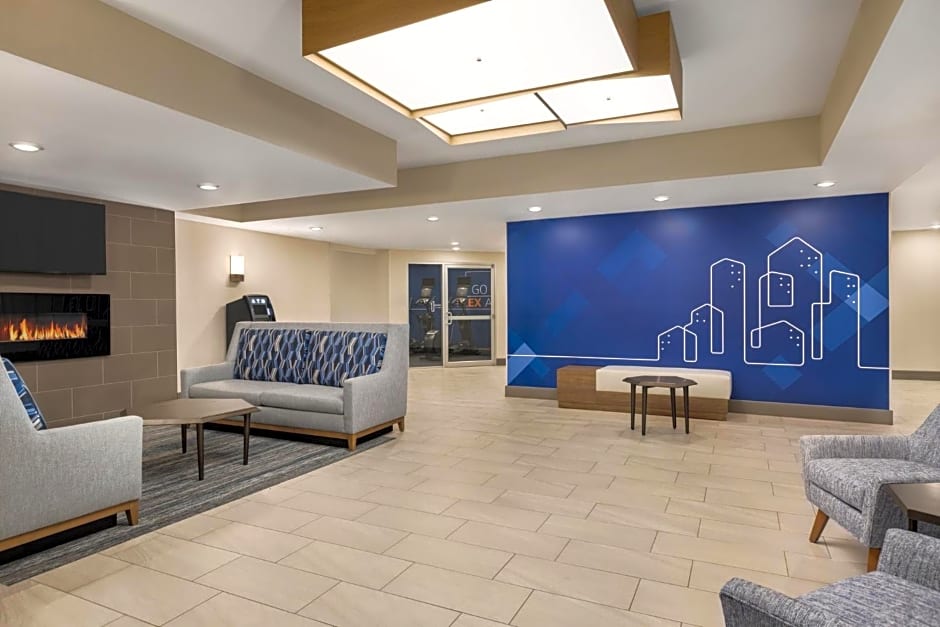 Holiday Inn Express & Suites - Evansville Downtown, an IHG Hotel