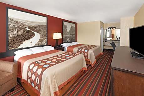 Queen Room with Two Queen Beds - Non-Smoking