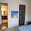 Luxury furnished & Designed 2 Bedroom Part Hotel in Woodland Hills