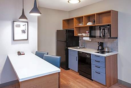 One-Bedroom Suite