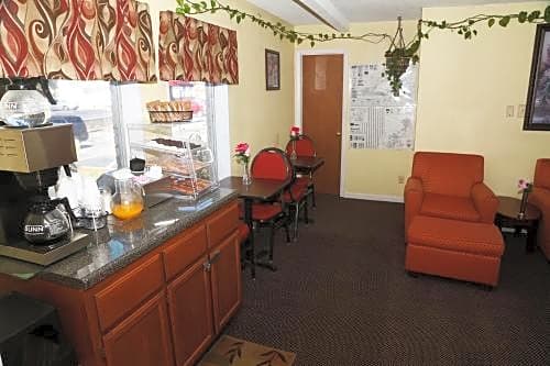 Red Carpet Inn Anniston Oxford