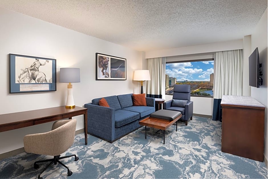 DoubleTree by Hilton Houston Medical Center Hotel & Suites