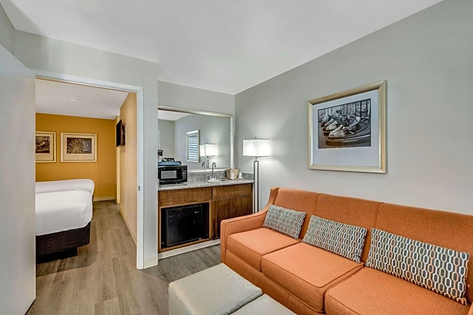 Comfort Inn Beach/Boardwalk Area
