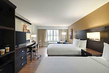Queen Room with Two Queen Beds and Balcony