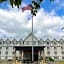 Holiday Inn Express & Suites LINCOLN EAST - WHITE MOUNTAINS