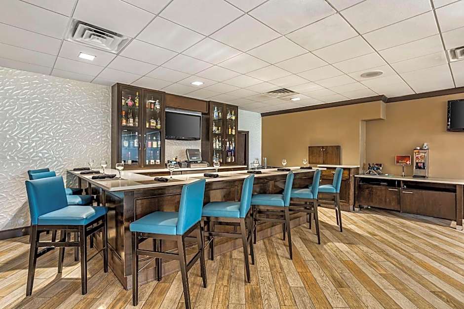Best Western Plus Kingston Hotel And Conference Center