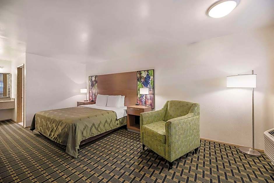 Quality Inn Near Fort Hunter Liggett