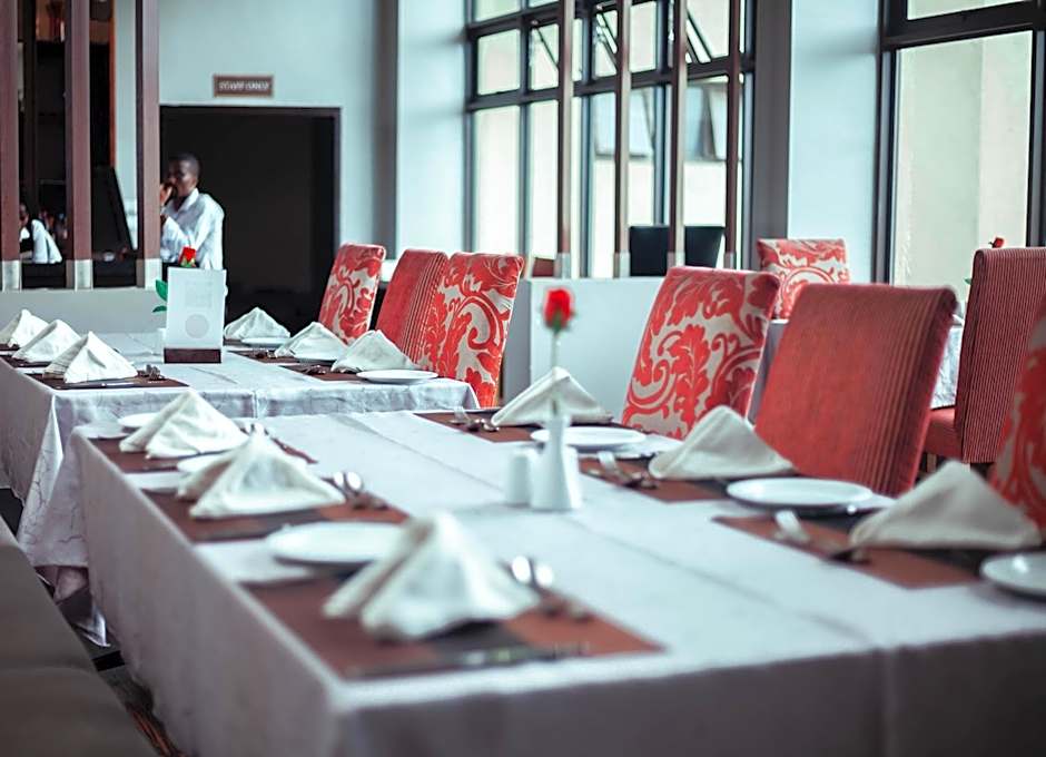 Crossroads Hotel Blantyre