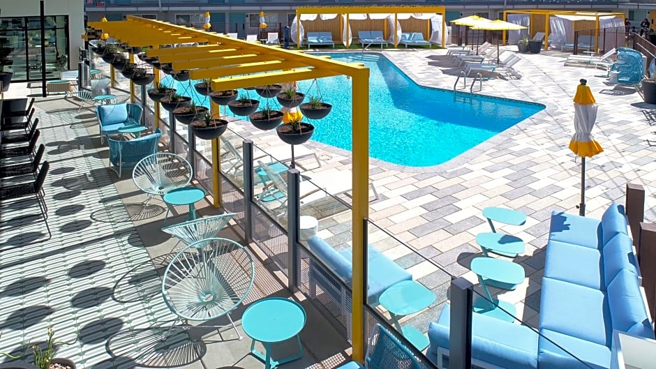 voco The Tuxon, an IHG Hotel