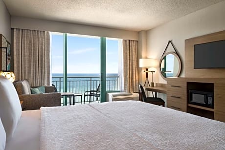 King Room with Sofa Bed and Shower - Partial Ocean View - Floor 2