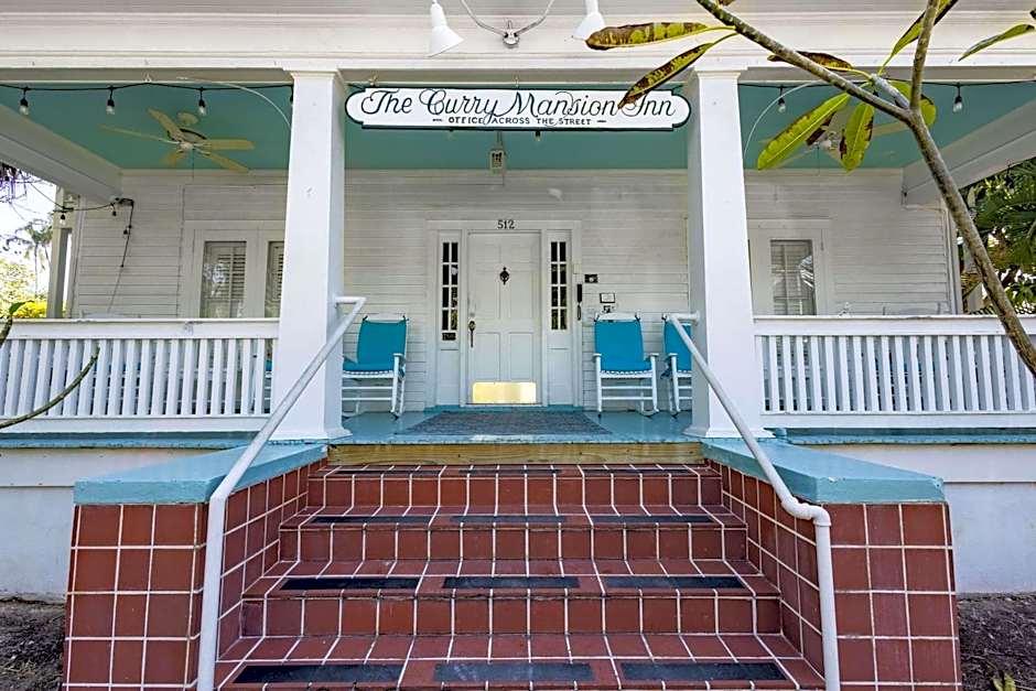 Classic King Balcony at the James House