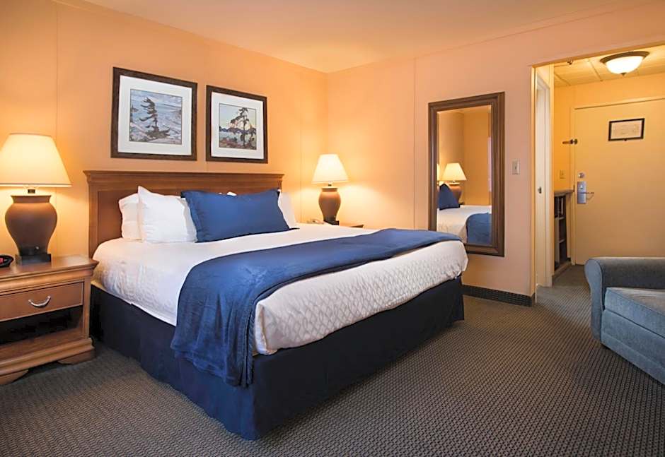 The Landing Hotel