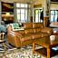 Cedar Hill Lodge