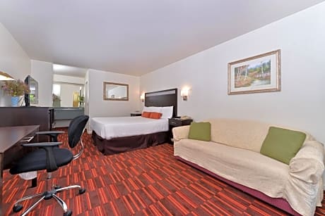 Deluxe Suite with Spa Bath